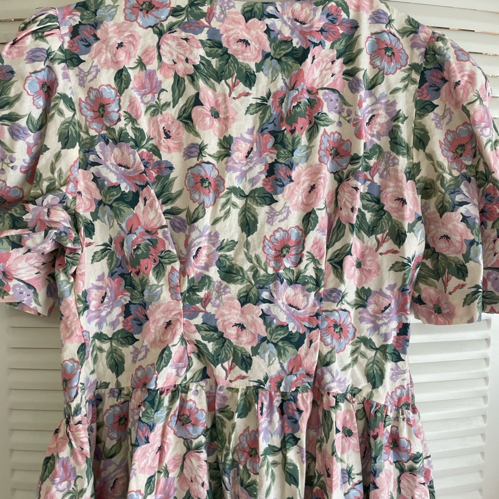 Vintage Floral Dress - Picture 8 of 9